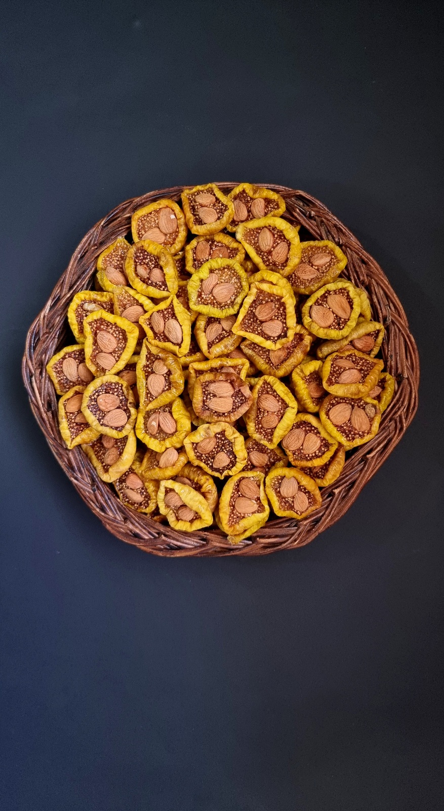 خرید برگه انجیر عسلی مغزدار هسته زردآلو ۵۰۰ گرم | ماهورفروت